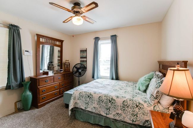 Large Master Bedroom | Image 15