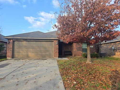 124 Bridlewood St, Azle, TX, 76020-3070 | Card Image