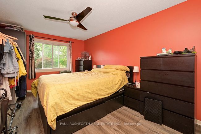 2092 Orient Park Dr, Condo with 3 bedrooms, 2 bathrooms and 1 parking in Gloucester ON | Image 10