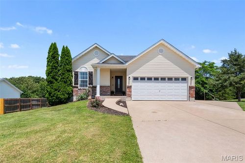 7 Timberline Dr, Moscow Mills, MO, 63362-3075 | Card Image