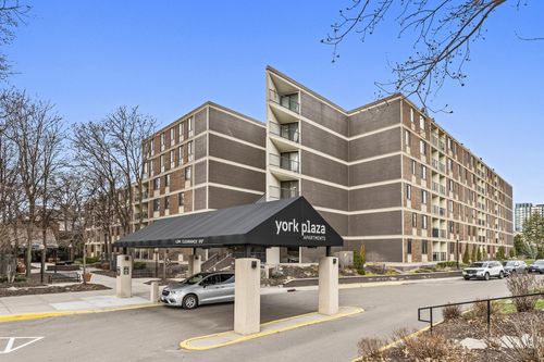220-7200 York Ave S, Edina, MN, 55435-4405 | Card Image