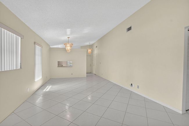 8129 Springtree Rd, Condo with 2 bedrooms, 2 bathrooms and null parking in Boca Raton FL | Image 12