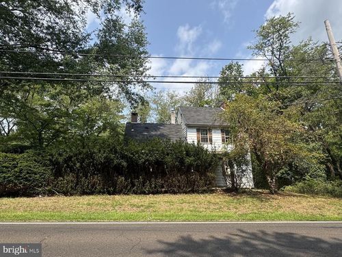 1354 Oxford Valley Rd, YARDLEY, PA, 19067-4531 | Card Image