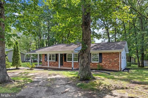 809 Sherwood Ln, FREDERICKSBURG, VA, 22407-6915 | Card Image