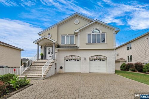 36 Monhegan St, Clifton, NJ, 07013-2010 | Card Image