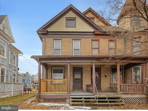 1059 Market St, Sunbury, PA, 17801-2402 | Card Image