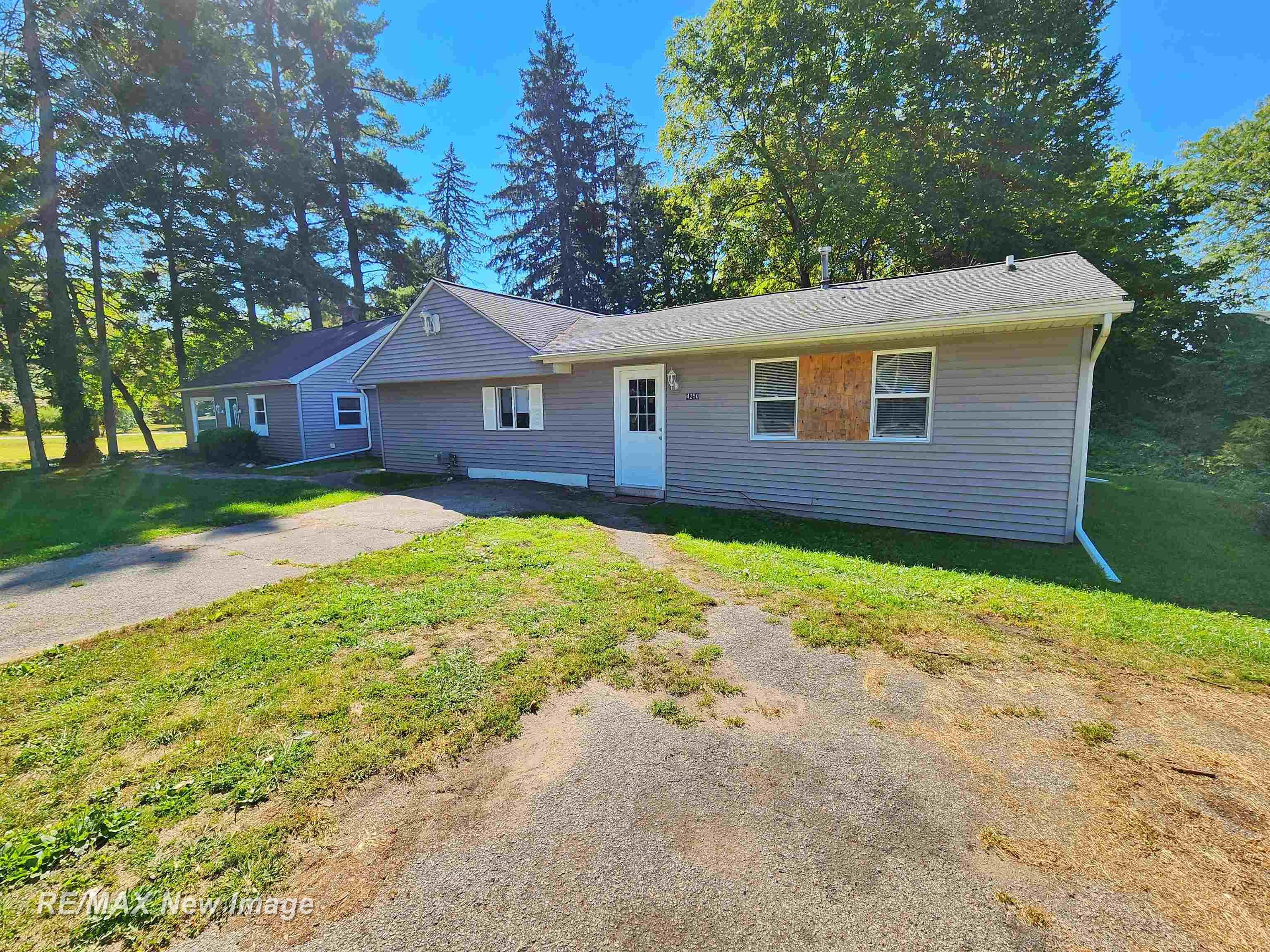 Williamson Rd, Saginaw, MI 48601