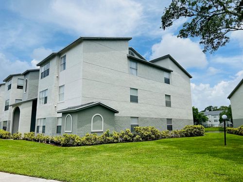 916-1401 Village Blvd, West Palm Beach, FL, 33409-2760 | Card Image