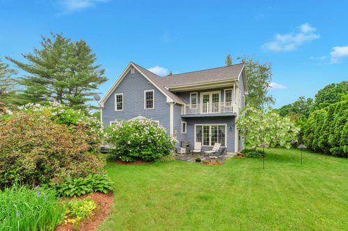236 Lefebvre Ln, Williston, VT, 05495-2012 | Card Image