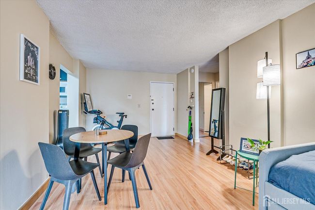 APT-213 - 10 N Wood Ave, Townhouse with 1 bedrooms, 1 bathrooms and null parking in Linden NJ | Image 9
