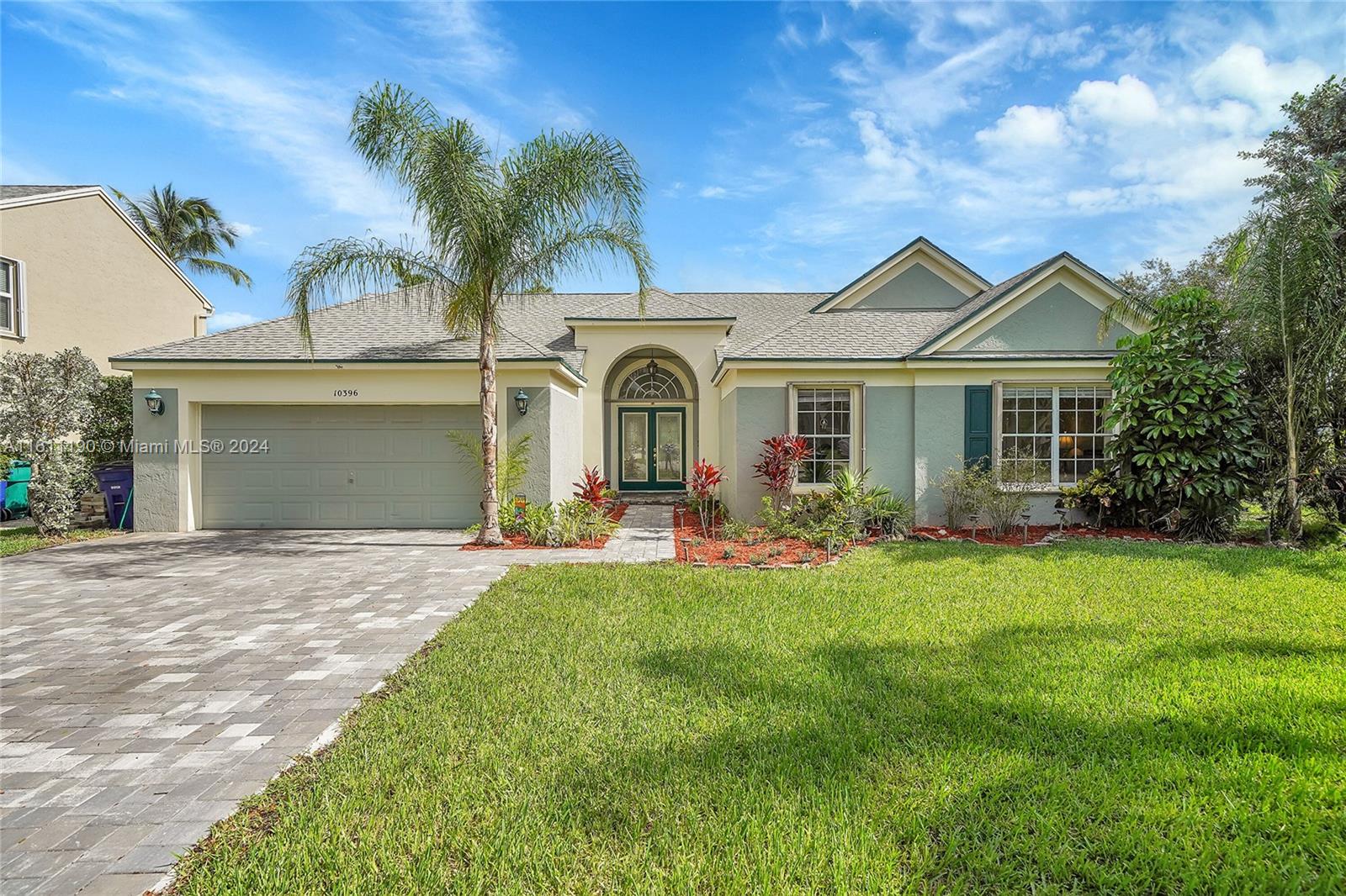 Grove St, Cooper City, FL 33328