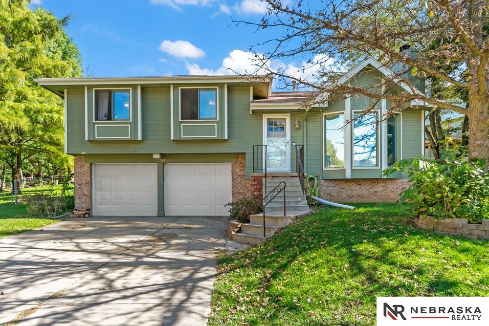 11705 Gates Cir, For Sale in Bellevue - eXp Realty