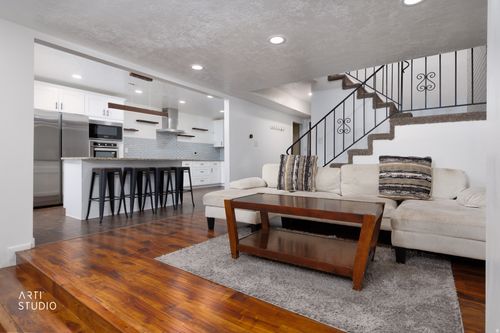 2091 N 220 E, Provo, UT, 84604-5808 | Card Image
