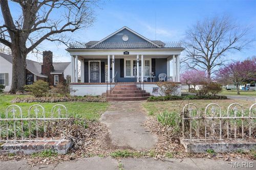 205 N Virginia St, Charleston, MO, 63834-1129 | Card Image