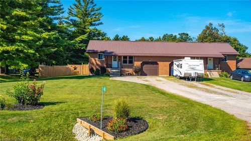 45 Willow Dr, Delhi, ON, N4B2A8 | Card Image