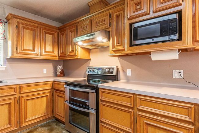 15631 Fir Rd, House other with 3 bedrooms, 2 bathrooms and 6 parking in Santa Fe TX | Image 12