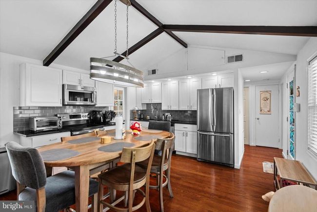 10412 Midway Ln, House other with 3 bedrooms, 2 bathrooms and null parking in LORTON VA | Image 4