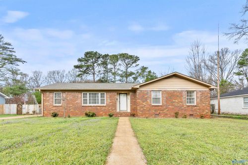 809 13th Ave Se, Decatur, AL, 35601-3209 | Card Image