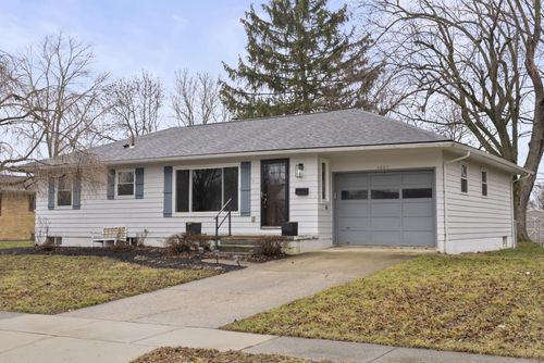 3887 Evans Dr, Grove City, OH, 43123-2809 | Card Image