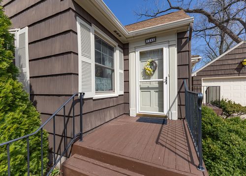 1245 36th Ave, Rock Island, IL, 61201-6022 | Card Image