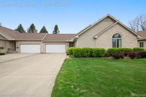 7221 Hawthorne Cir, Goodrich, MI, 48438-9239 | Card Image