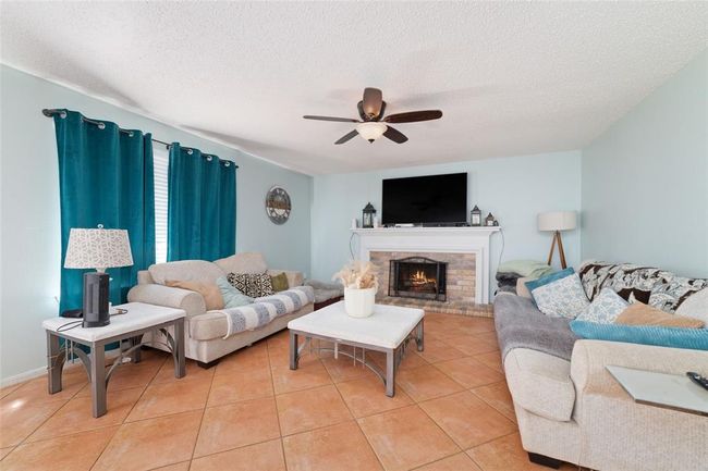 11303 Golden Ray Dr, House other with 4 bedrooms, 3 bathrooms and 2 parking in Cypress TX | Image 9