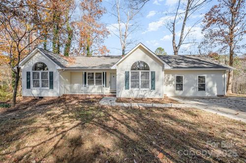 123 General Pemberton St, Stanley, NC, 28164-2201 | Card Image