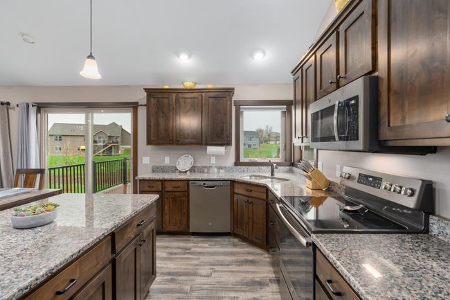 10-Kitchen.jpg | Image 9