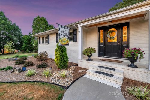 820 Green Pond Rd, Clover, SC, 29710-9695 | Card Image