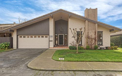 1729 Le Bec Court, Lodi, CA, 95240 | Card Image