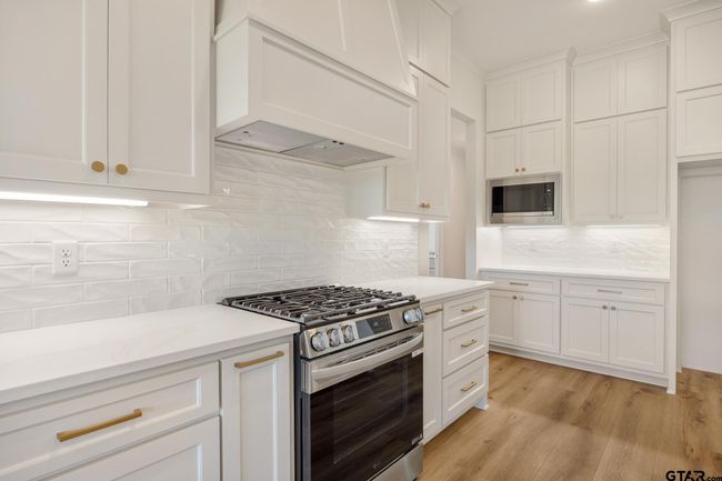 11428 Zoe Cir, House other with 4 bedrooms, 3 bathrooms and null parking in Flint TX | Image 12