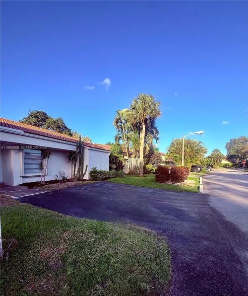 apt-105-6937 Tiburon Cir, Boca Raton, FL, 33433-4345 | Card Image