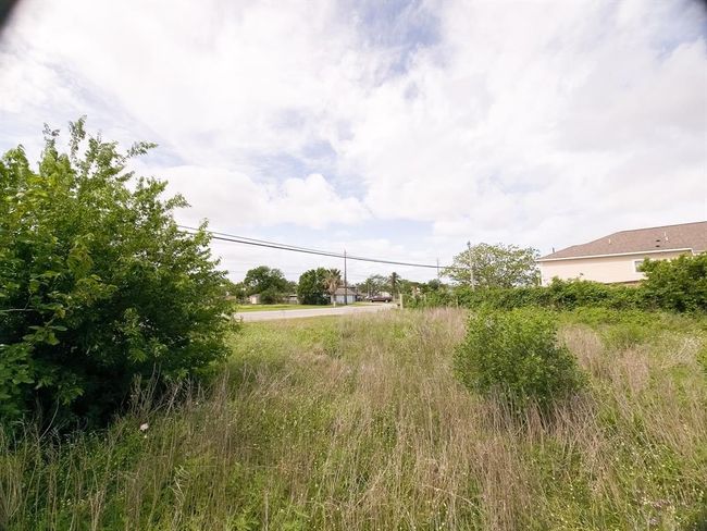 142 15 Th St, Home with 0 bedrooms, 0 bathrooms and null parking in San Leon TX | Image 8