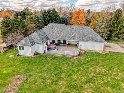 577 Brogan Rd, Webberville, MI, 48892-9226 | Card Image