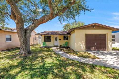 231 93rd Ave N, St Petersburg, FL, 33702-2643 | Card Image