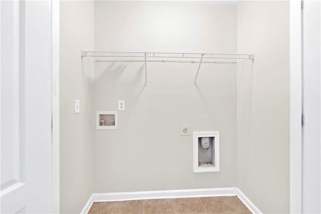 6742 Grand Hickory Dr, House other with 4 bedrooms, 3 bathrooms and null parking in Braselton GA | Image 24