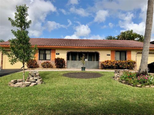 8957 Nw 27th St, Coral Springs, FL, 33065-5612 | Card Image