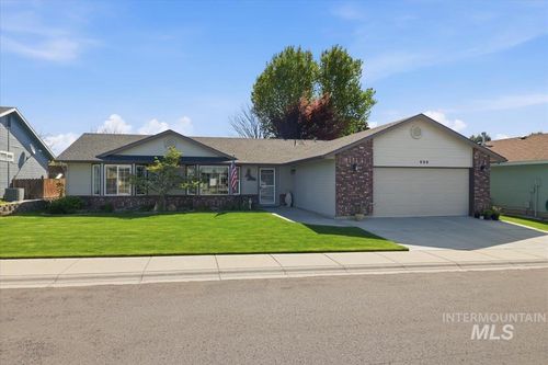 606 N Sterling St, Nampa, ID, 83651-3216 | Card Image