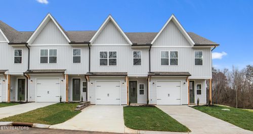 8418 Whisper Ln, Powell, TN, 37849-3151 | Card Image