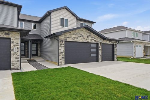 8911 Peregrine Rd, Lincoln, NE, 68505 | Card Image