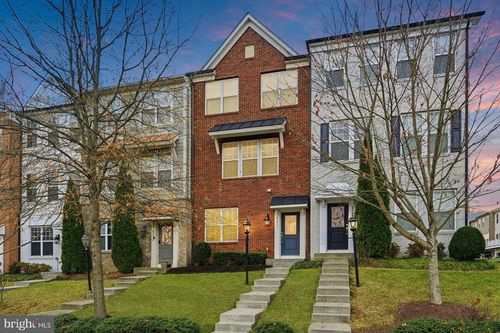 43911 Eastgate View Dr, CHANTILLY, VA, 20152-2599 | Card Image