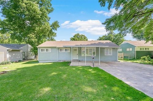 10720 Sycamore Ter, Kansas City, MO, 64134-2756 | Card Image