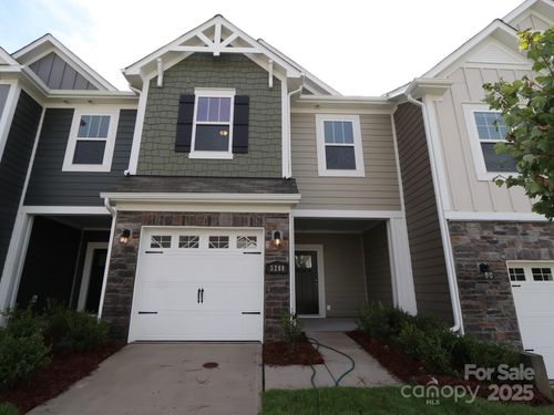 3208 Lilac Grove Dr, Charlotte, NC, 28269-0652 | Card Image