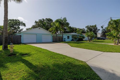 653 Goodwin Ave, NEW SMYRNA BEACH, FL, 32169-2917 | Card Image