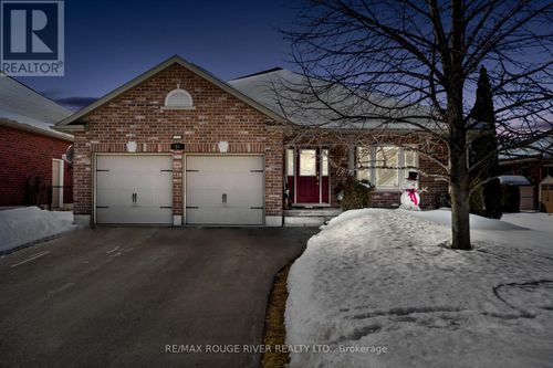14 Algonquin Ave, Brighton, ON, K0K1H0 | Card Image