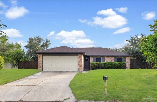 129 W Tamarack Ave, McAllen, TX, 78501-9568 | Card Image