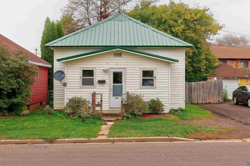 112 17th Ave W, Ashland, WI, 54806-1134 | Card Image