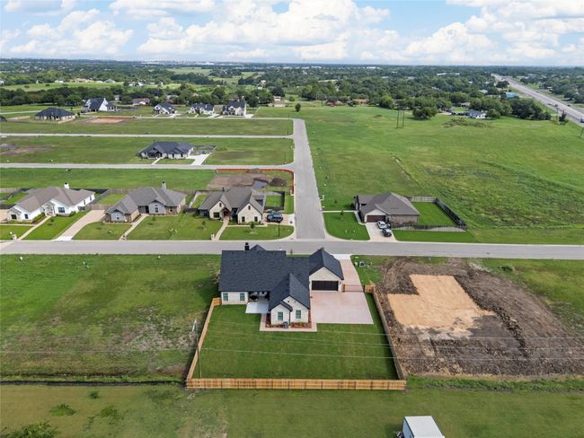 Aerial perspective of suburban area | Image 39