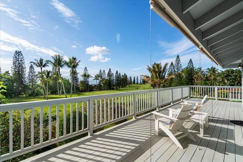 240 Nalani St, Makawao, HI, 96768-8639 | Card Image
