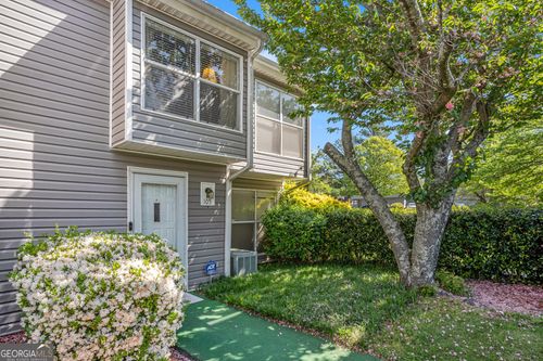 105 Governors Dr, Forest Park, GA, 30297-2172 | Card Image